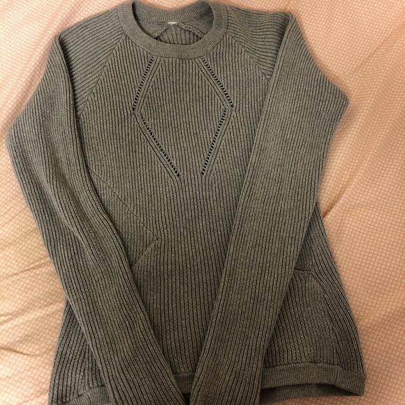 RARE Lululemon Gray Sweater ***SOLD*** - Picture 1 of 3